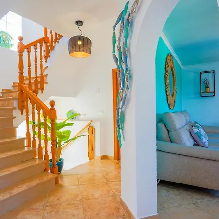 La Vida Loca Villa